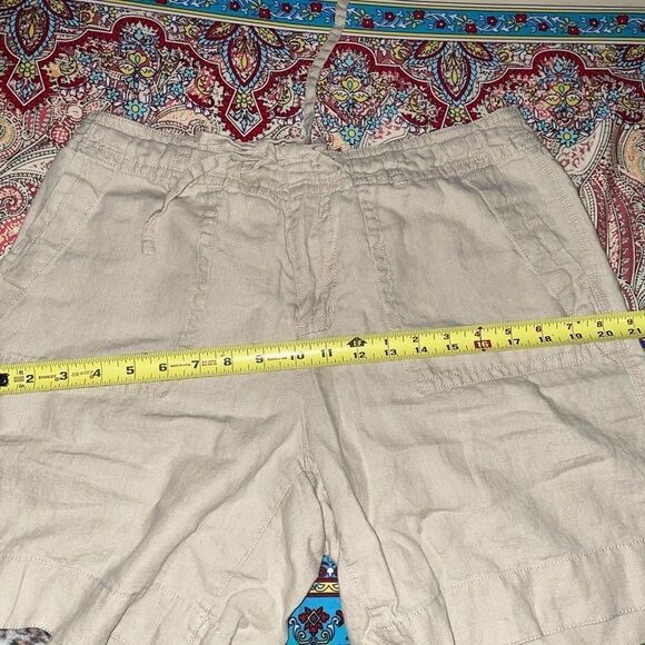 LIZ CLAIBORNE Liz wear khaki linen drawstring 4 pocket shorts - Picture 12 of 16